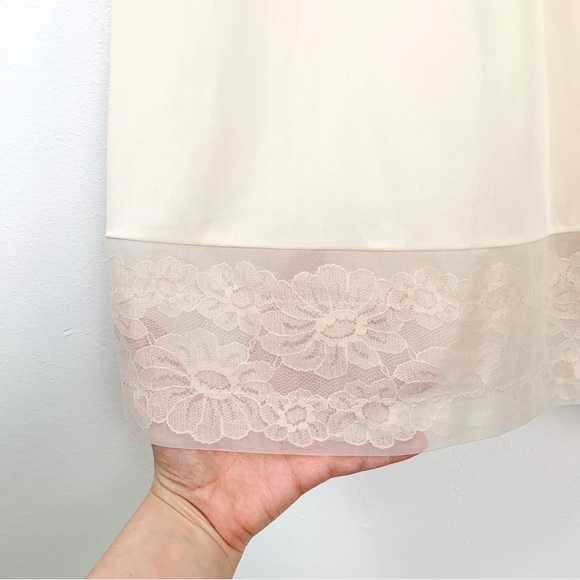 Elegant Cream Lace Trim Slip - Picture 4 of 7